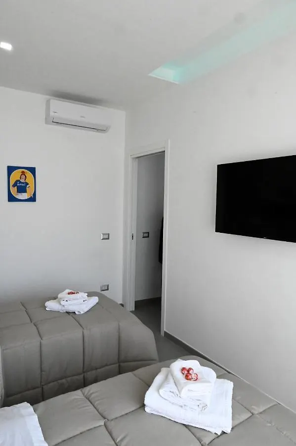 Naples Home 49 0*,